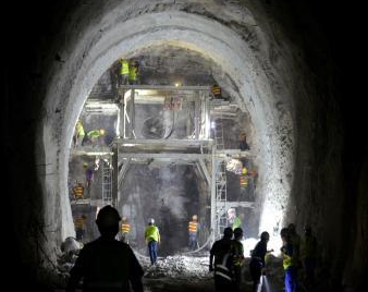 紅豆山隧道修建有多難？都用到了哪些工具